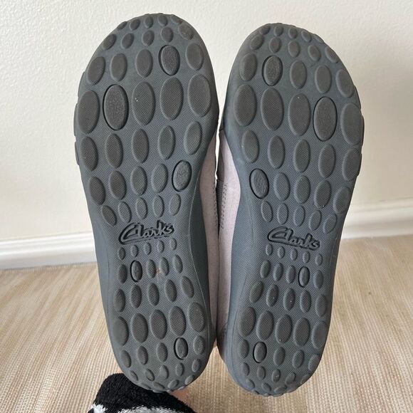 Clarks® Haley Park Grey Suede
Comfort Loafers Size 8 Women’s - Picture 12 of 16